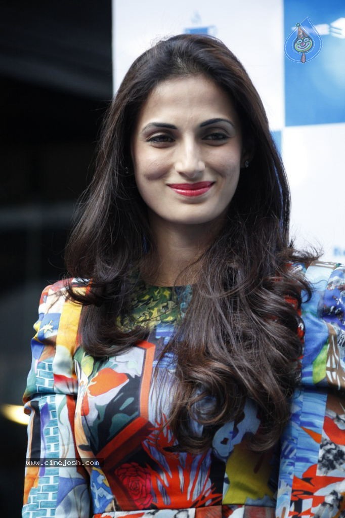 Silpa Reddy New Stills - 54 / 65 photos