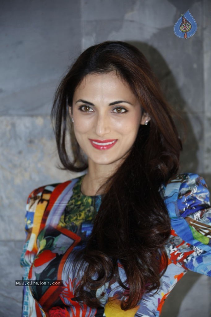 Silpa Reddy New Stills - 60 / 65 photos