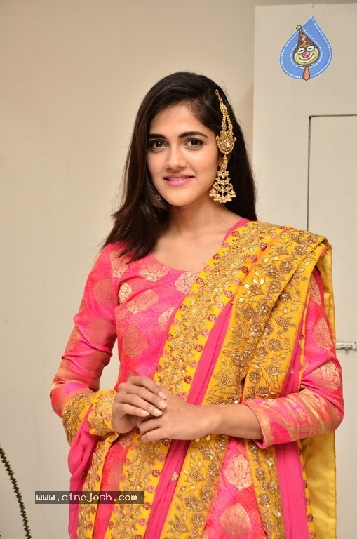 Simran Choudhary Photos - 1 / 31 photos