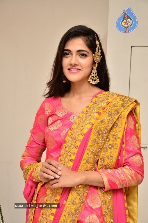 Simran Choudhary Photos - 15 / 31 photos