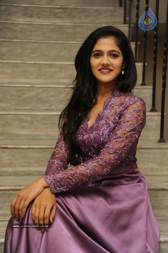 Simran Choudhary Stills - 10 / 112 photos