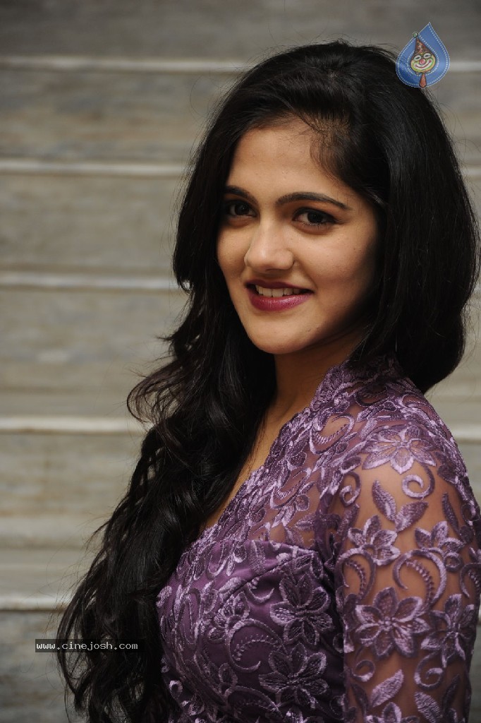 Simran Choudhary Stills - 14 / 112 photos