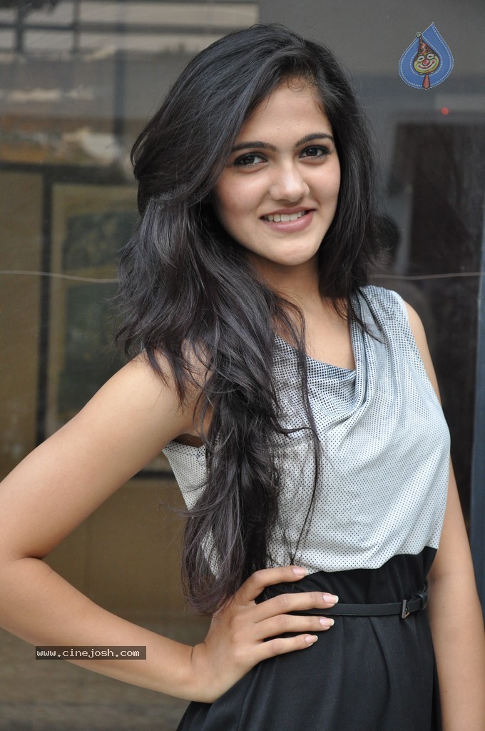 Simran Latest Photos - 37 / 68 photos