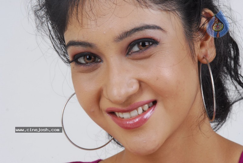 Sindhu Affan Gallery - 54 / 60 photos