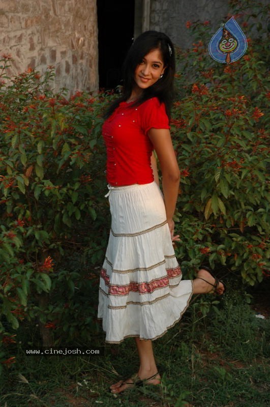 Sindhu Affan New Stills - 30 / 31 photos