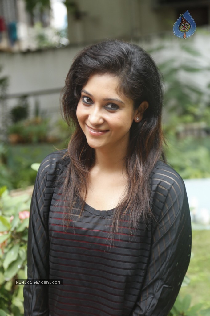 Sindhu Affan Stills - 41 / 42 photos