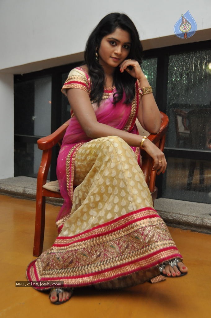 Sireesha Stills - 6 / 42 photos