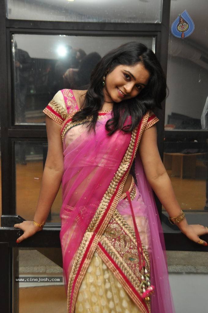 Sireesha Stills - 27 / 42 photos