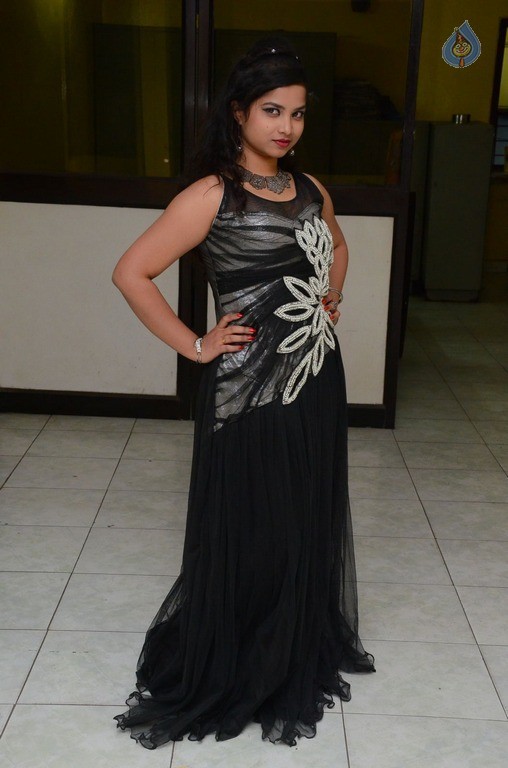 Sirisha Dasari New Photos - 22 / 42 photos