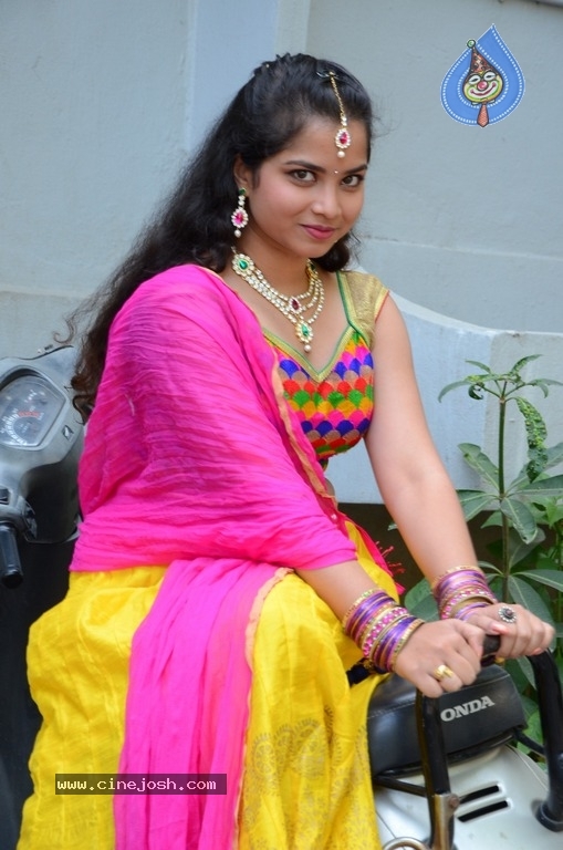 Sirisha Dasari New Stills - 9 / 19 photos