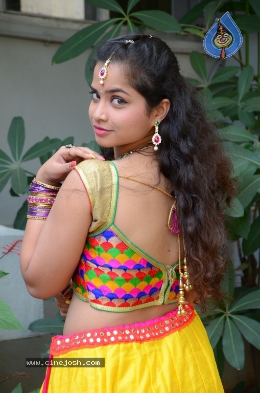 Sirisha Dasari New Stills - 10 / 19 photos