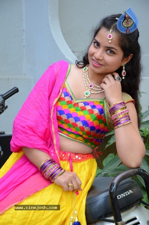 Sirisha Dasari New Stills - 11 / 19 photos