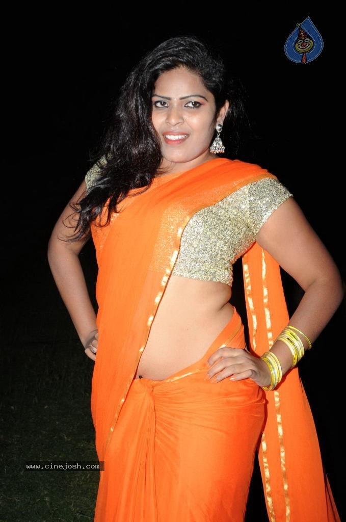 Sithara Hot Pics - 30 / 72 photos