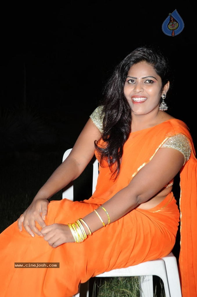 Sithara Hot Pics - 39 / 72 photos