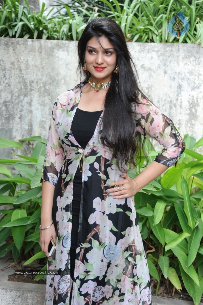 Siya Gautham New Photos - 26 / 58 photos