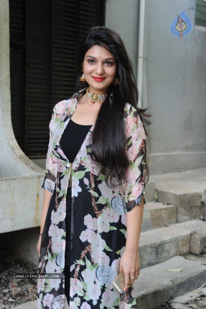 Siya Gautham New Photos - 35 / 58 photos