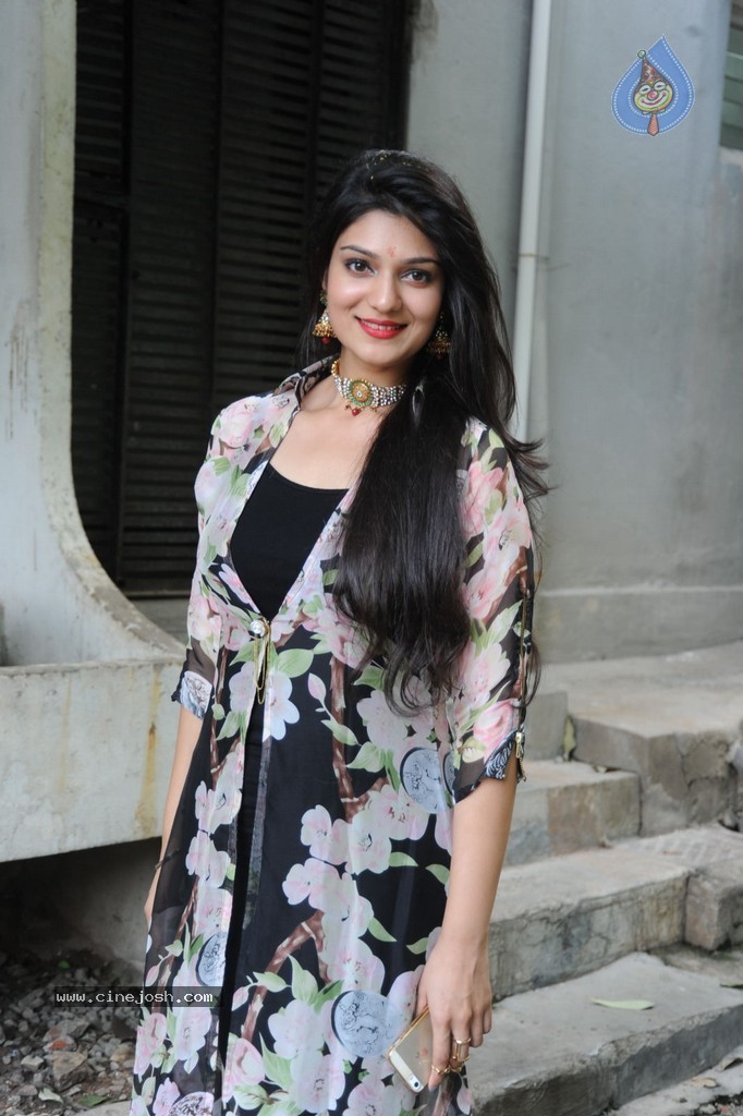 Siya Gautham New Photos - 48 / 58 photos