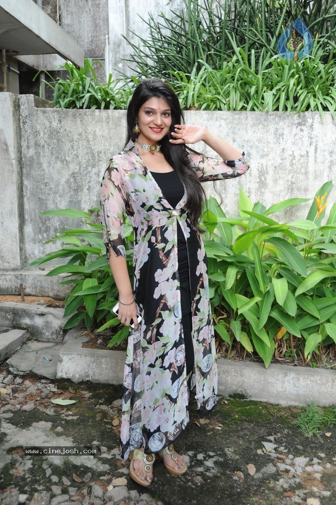 Siya Gautham New Photos - 57 / 58 photos