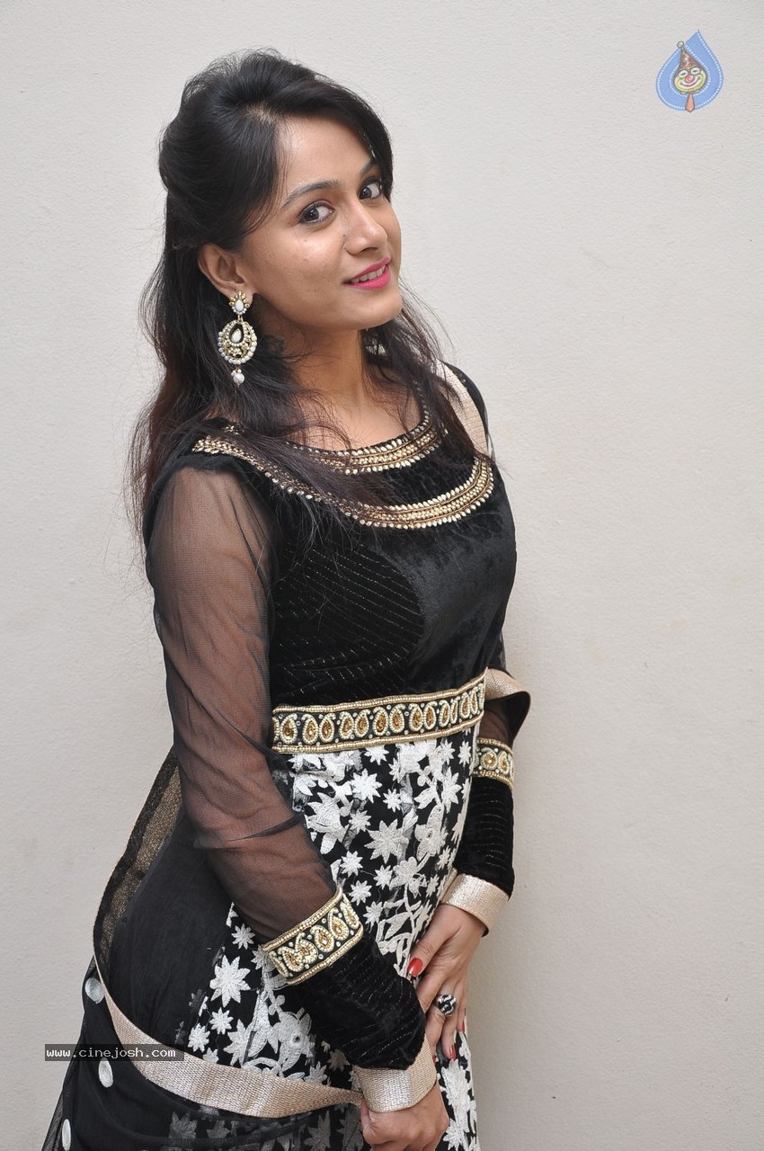 Smithika New Photos - 11 / 55 photos
