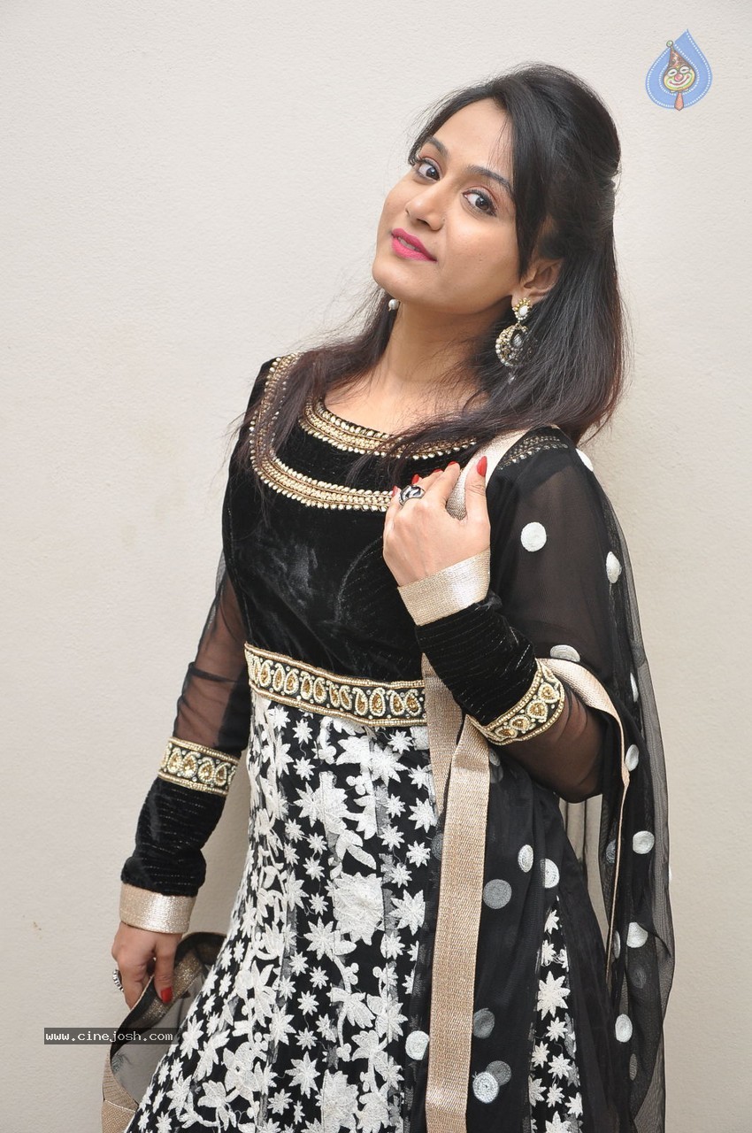 Smithika New Photos - 38 / 55 photos
