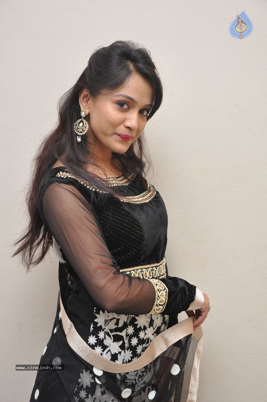 Smithika New Photos - 44 / 55 photos