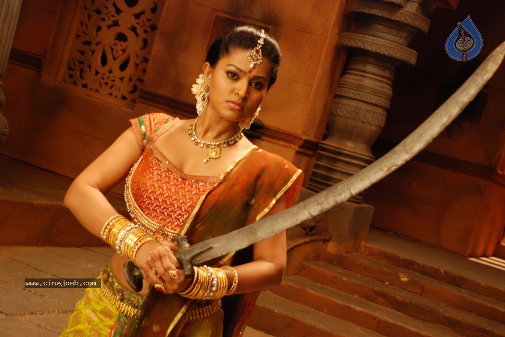 Sneha Stills in Rajakota Rahasyam - 44 / 62 photos