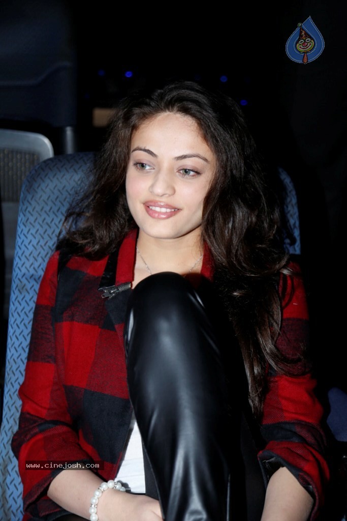 Sneha Ullal Latest Stills - 9 / 62 photos