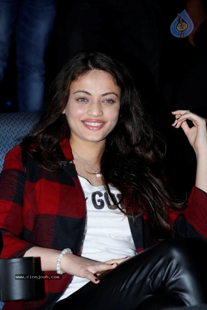 Sneha Ullal Latest Stills - 12 / 62 photos