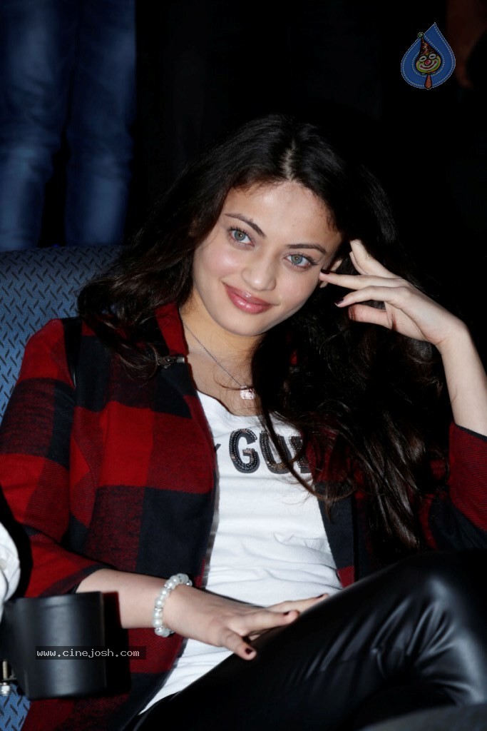 Sneha Ullal Latest Stills - 22 / 62 photos