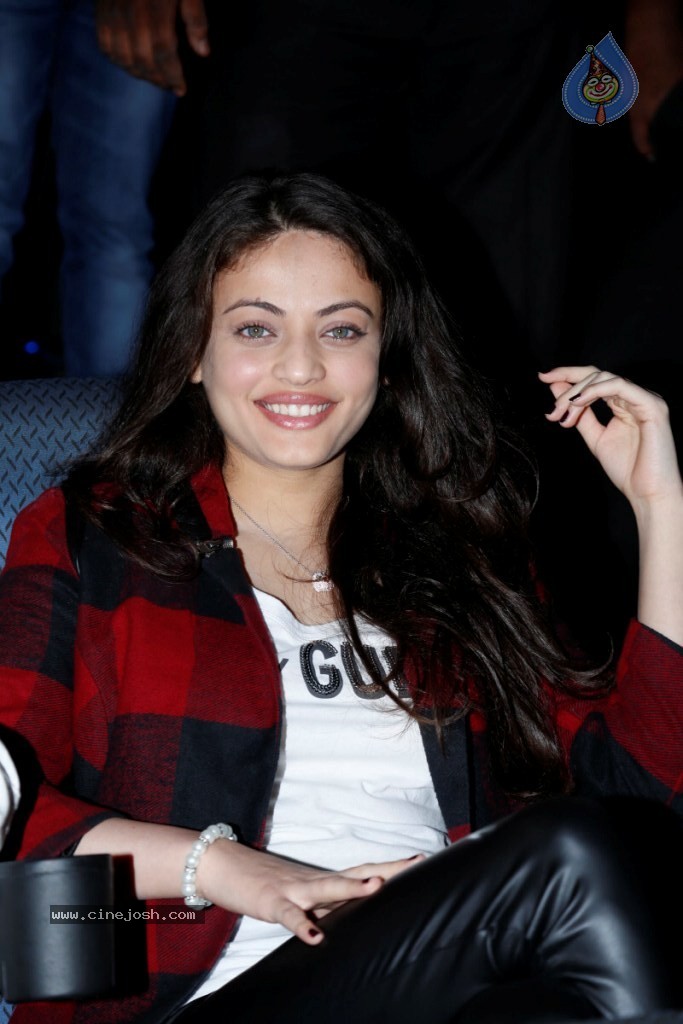 Sneha Ullal Latest Stills - 47 / 62 photos