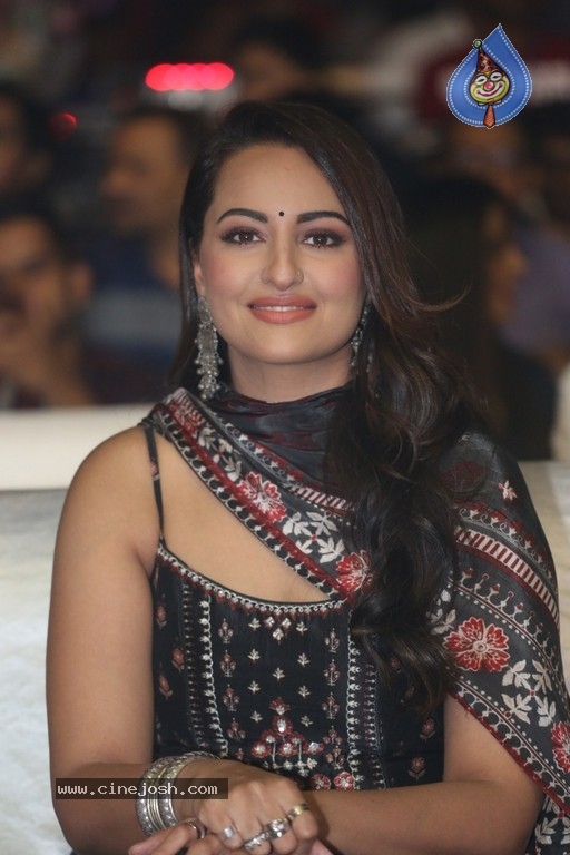 Sonakshi Sinha at Dabangg 3 Movie Event - 2 / 14 photos