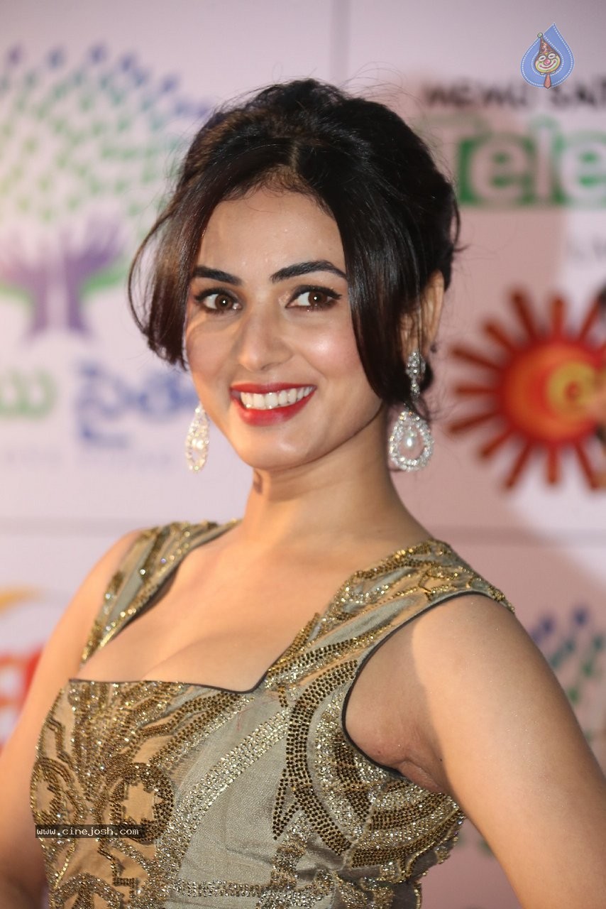 Sonal Chauhan New Stills - 41 / 70 photos