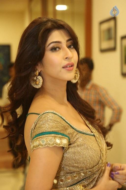 Sonarika Latest Pics - 22 / 50 photos