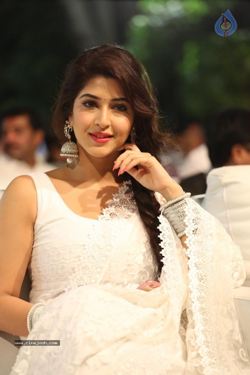 Sonarika New Photos - 18 / 82 photos