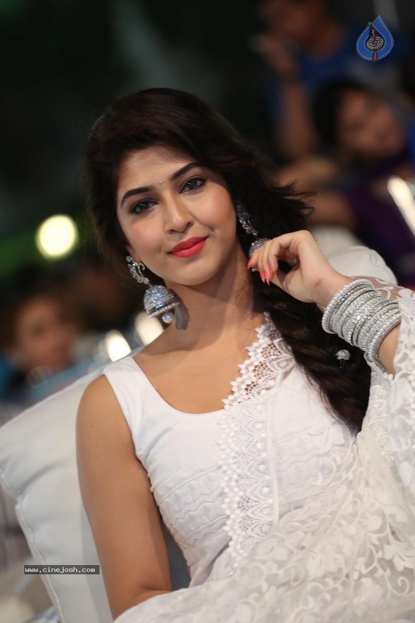 Sonarika New Photos - 30 / 82 photos