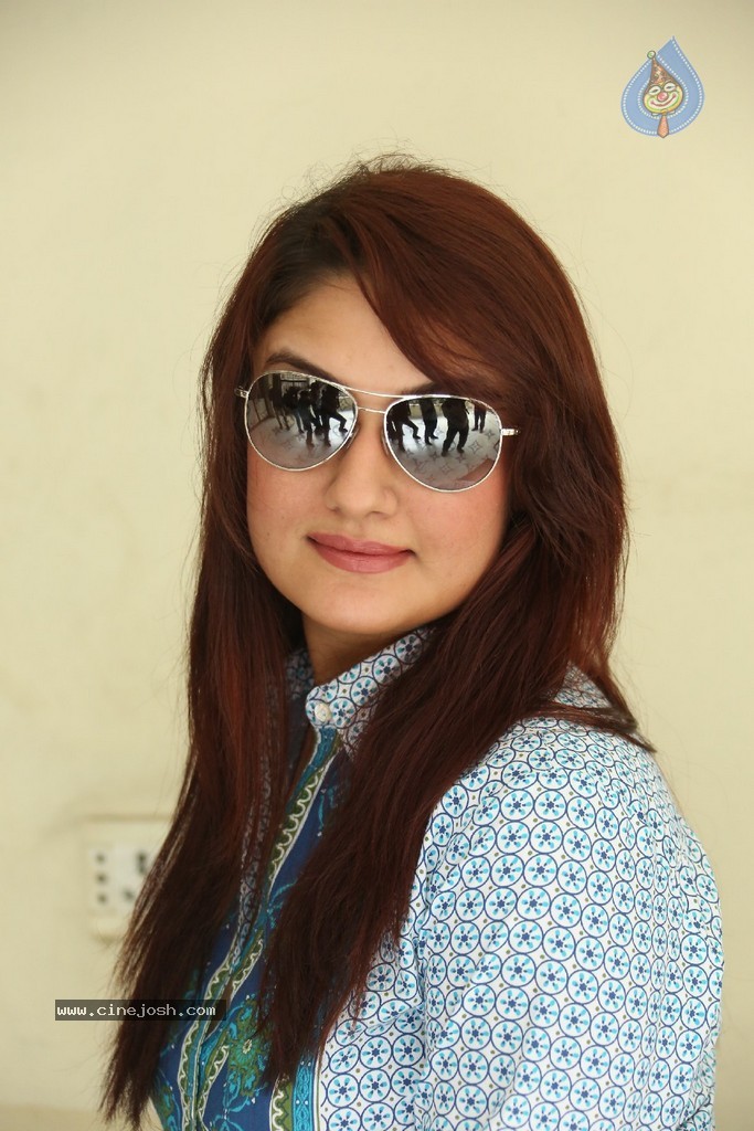 Sonia Agarwal Latest Photos - 40 / 136 photos