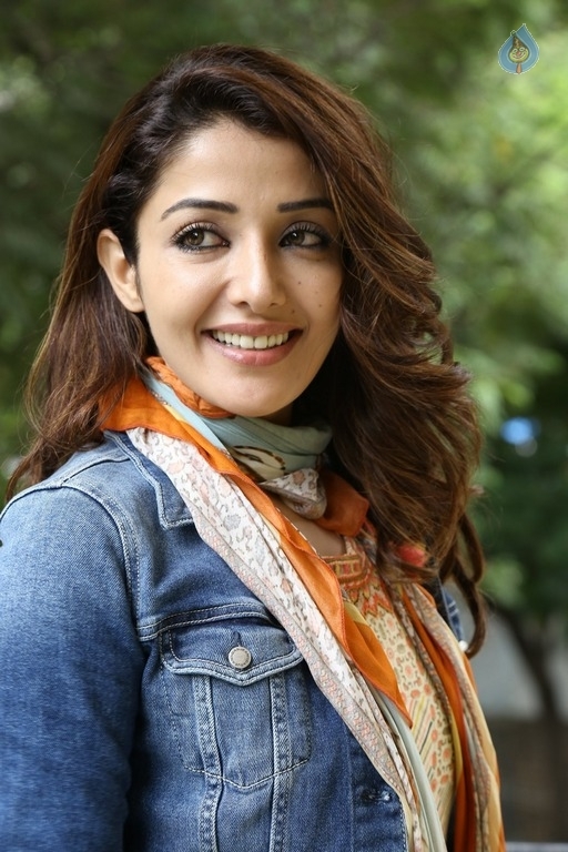 Sonia Mann Latest Photos - 9 / 29 photos