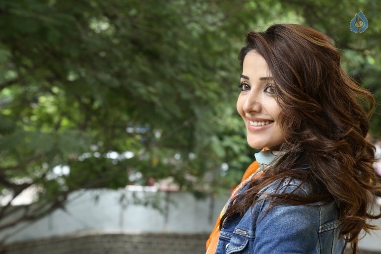 Sonia Mann Latest Photos - 28 / 29 photos