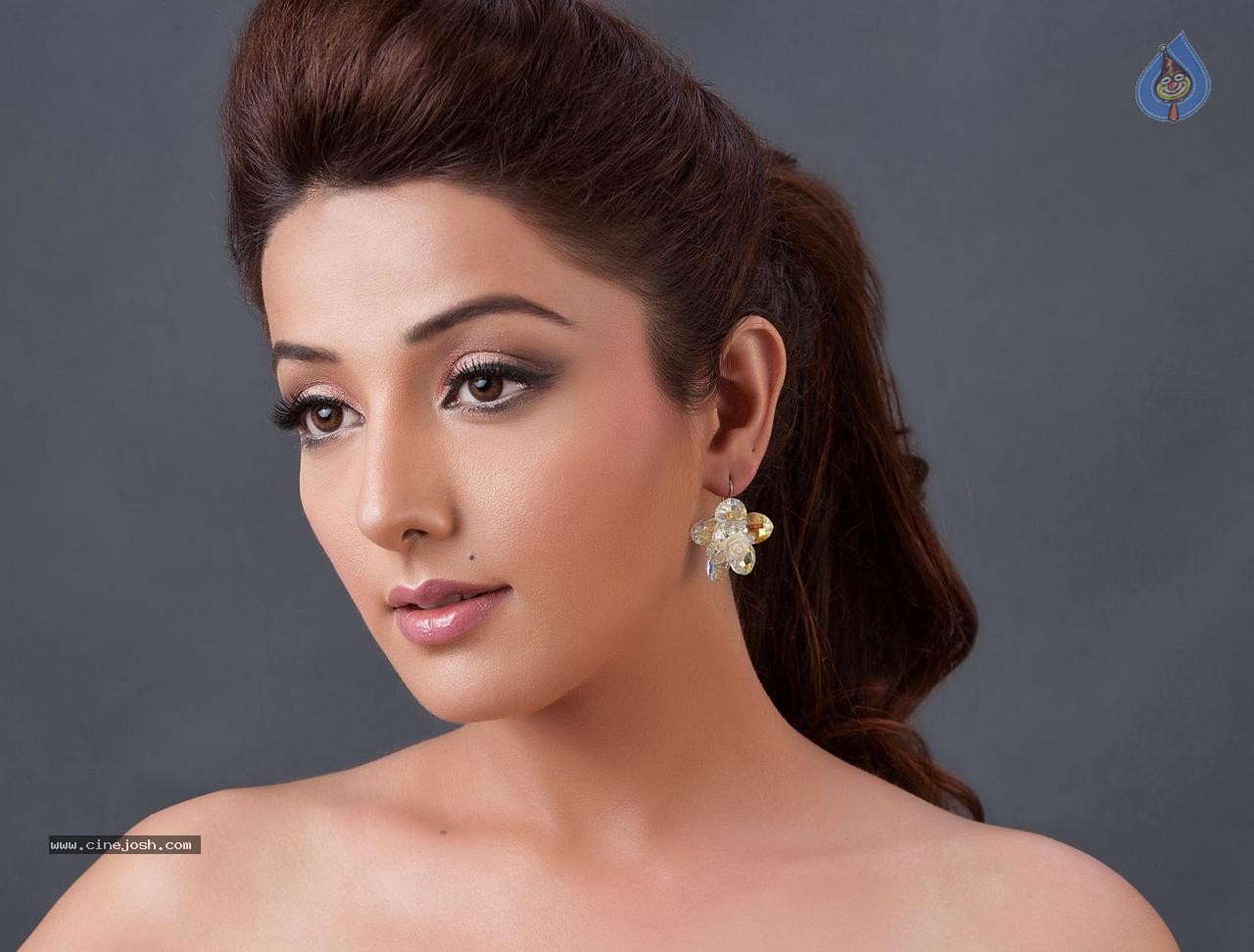 Sonia Mann Latest Photos - 34 / 39 photos