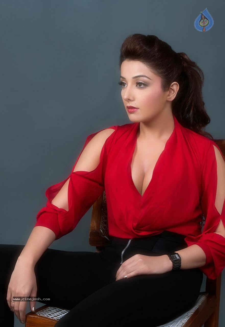 Sonia Mann Latest Photos - 36 / 39 photos