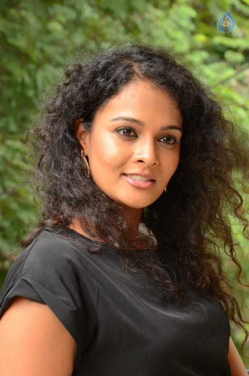 Sonia New Gallery - 7 / 30 photos