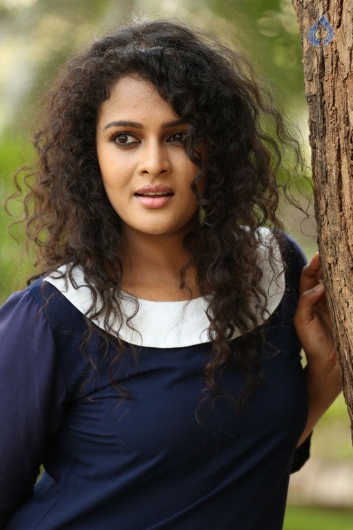 Sonia New Photos - 8 / 38 photos