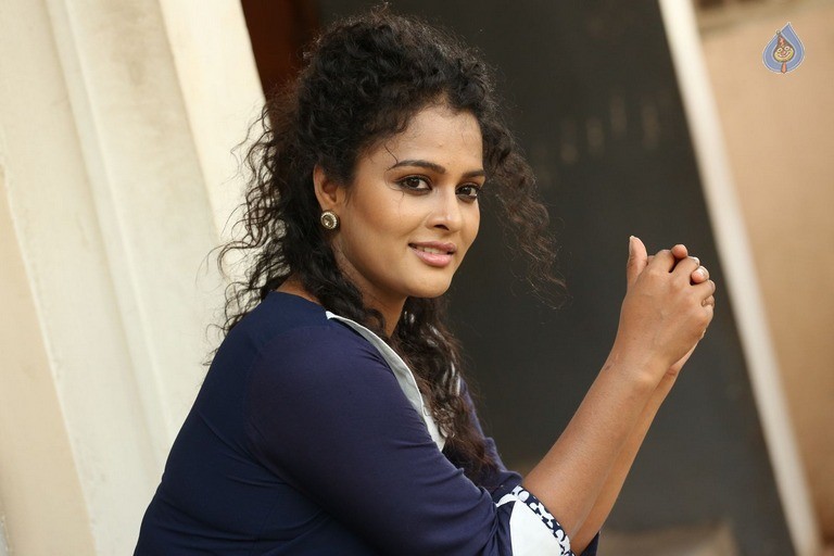 Sonia New Photos - 18 / 38 photos