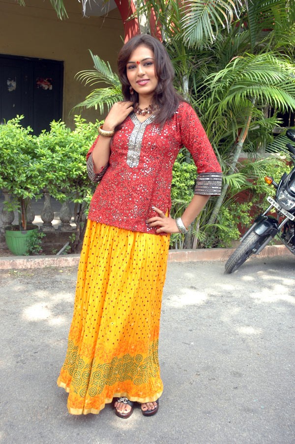 Sonu Chandrapaul - 19 / 52 photos