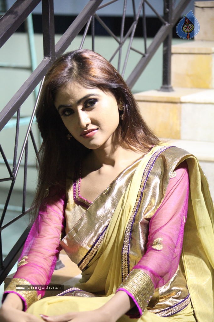 Sony Charishta Hot Photos - 122 / 125 photos