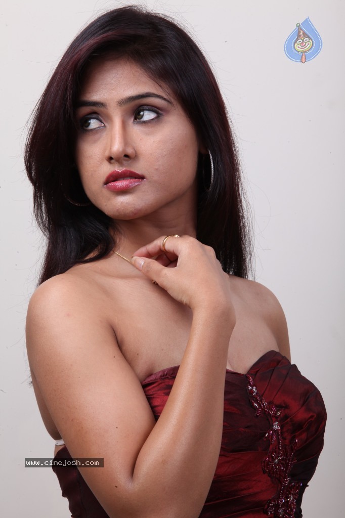 Sony Charishta Hot Stills - 13 / 41 photos