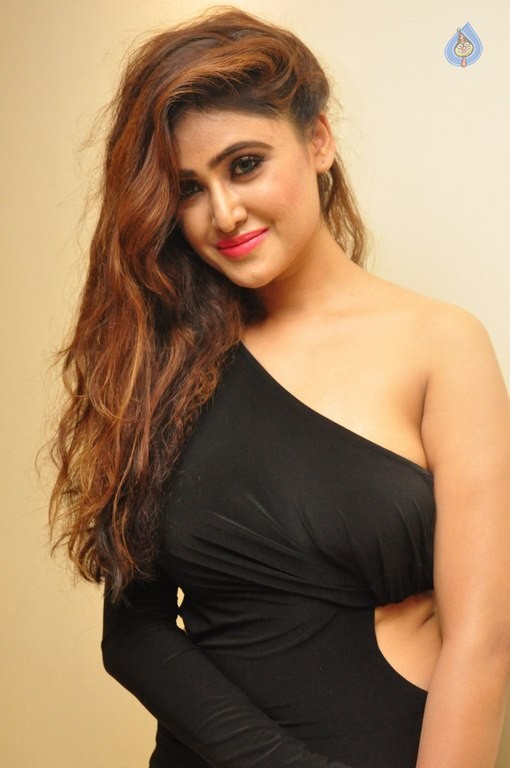 Sony Charishta Latest Gallery - 31 / 42 photos