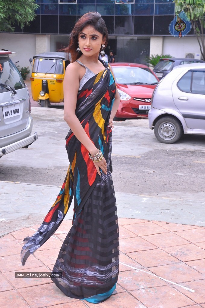 Sony Charishta New Photos - 33 / 102 photos