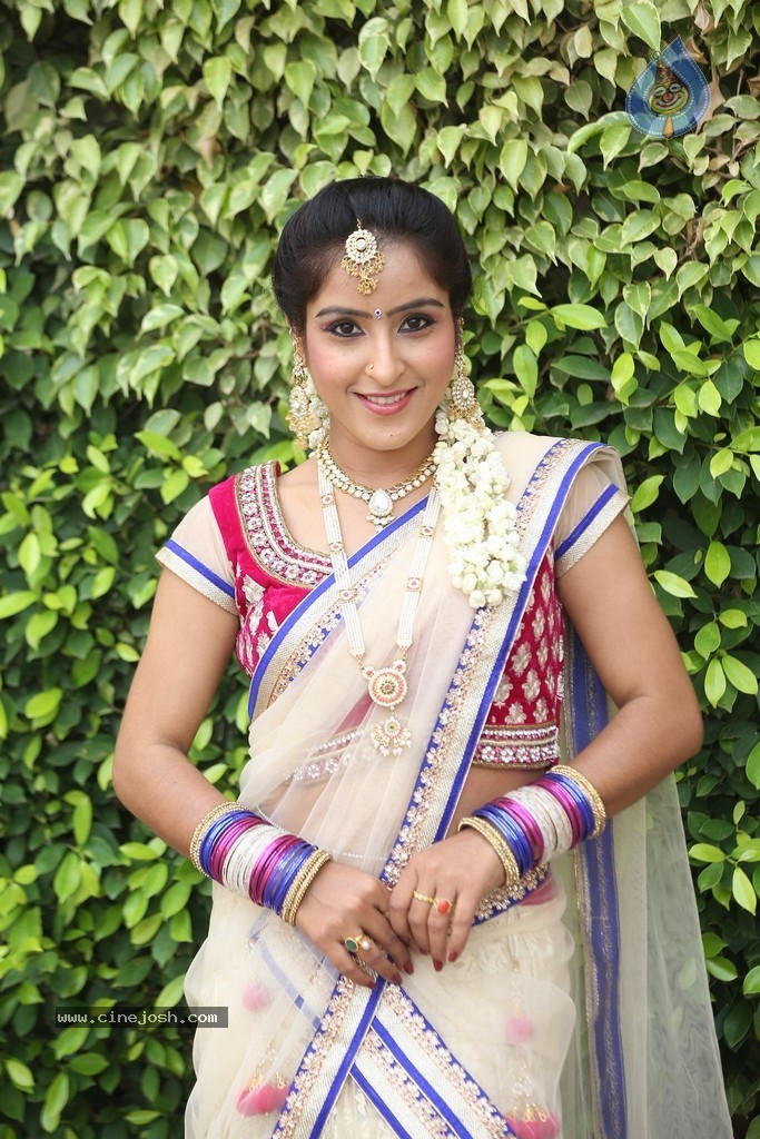 Sony Stills - 2 / 135 photos