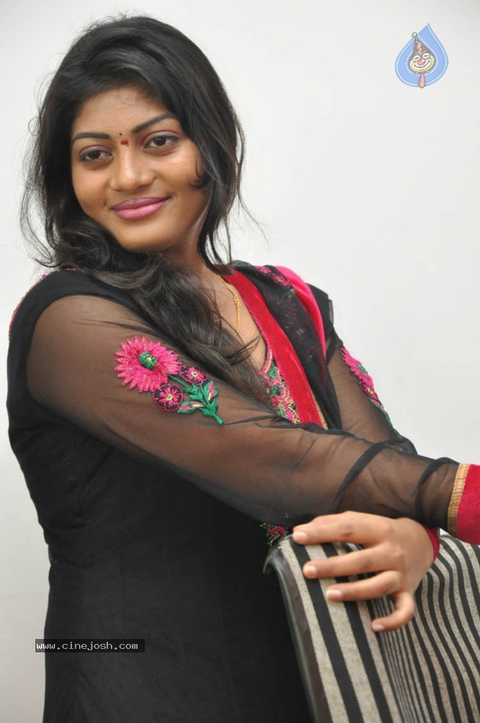 Soumya New Stills - 5 / 38 photos